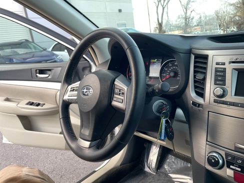 Used 2014 Subaru Outback 2.5i Premium w/ Moonroof Package & Eyesight image 26