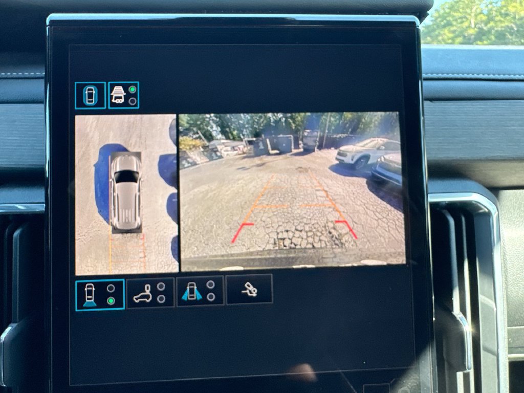 Used 2024 GMC Acadia Denali w/ LPO, Floor Liner Package FWD image 28