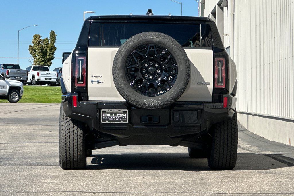 New 2026 GMC Hummer EV SUV AWD/4WD image 8