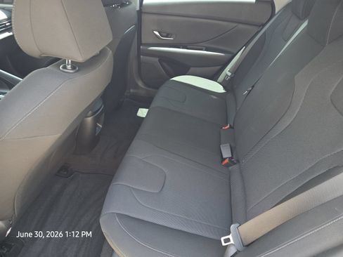 Certified 2026 Hyundai Elantra SE FWD image 16
