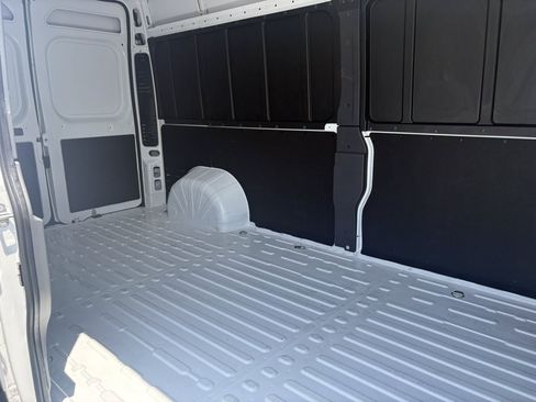 Used 2026 RAM ProMaster 2500 w/ Convenience Group FWD image 41