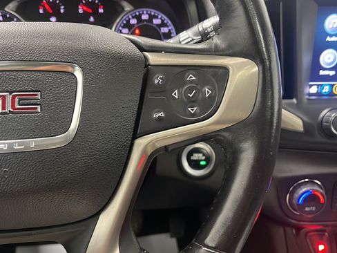 Used 2018 GMC Terrain Denali w/ Comfort Package FWD image 6