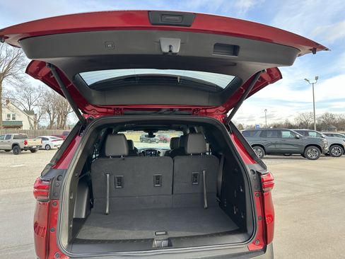 Certified 2023 Chevrolet Traverse LT w/ LT Premium Package image 23