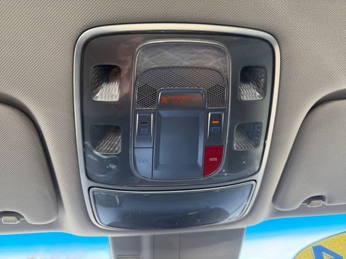 Used 2024 Genesis G80 image 21