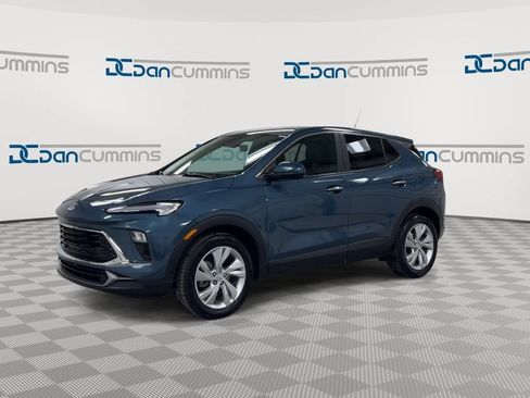 Used 2025 Buick Encore GX Preferred FWD image 4