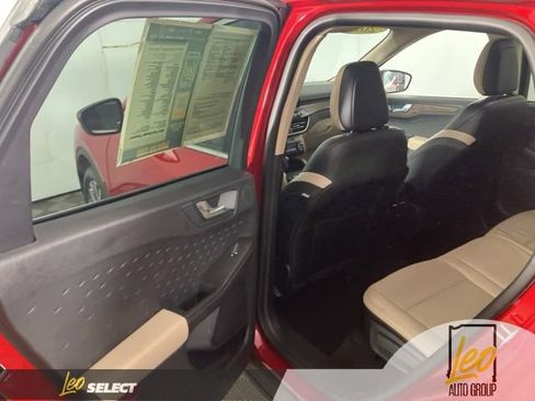 Used 2020 Ford Escape Titanium AWD/4WD image 26