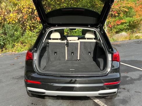 Used 2022 Audi Q3 2.0T Premium Plus w/ Premium Plus Package image 24