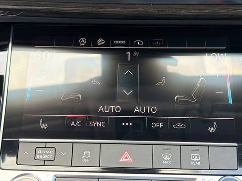 Used 2023 Audi Q7 3.0T Premium Plus w/ Premium Plus Package AWD/4WD image 34