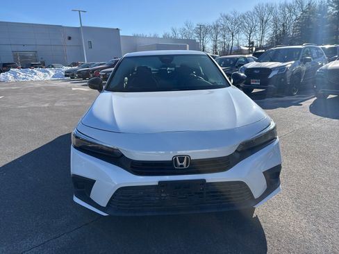 Used 2022 Honda Civic Sport image 2