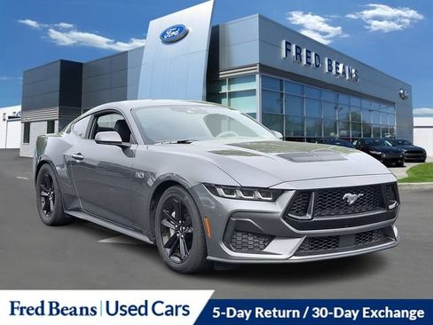 Used 2024 Ford Mustang GT RWD image 1