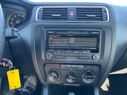 Used 2014 Volkswagen Jetta SE image 20