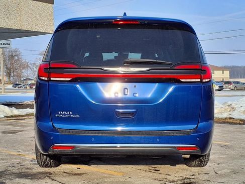 Used 2021 Chrysler Pacifica Touring-L image 29