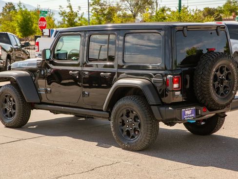 Used 2023 Jeep Wrangler Unlimited w/ Sun & Screen Package AWD/4WD image 7