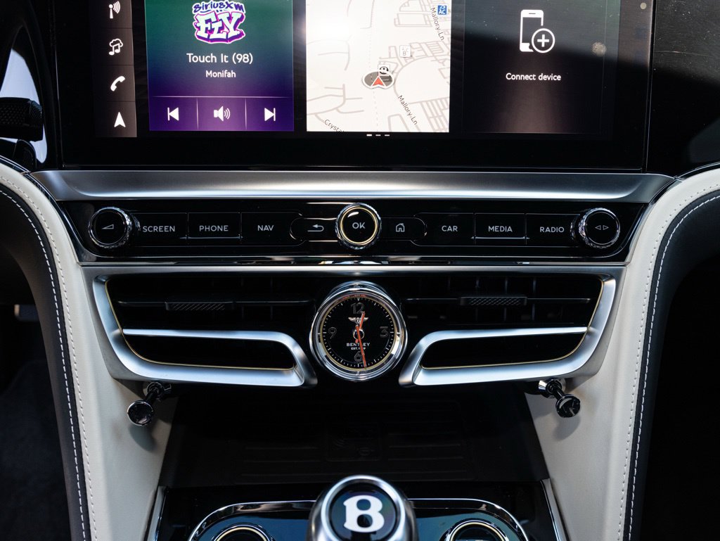 Used 2025 Bentley Flying Spur Plug-In Hybrid AWD/4WD image 45
