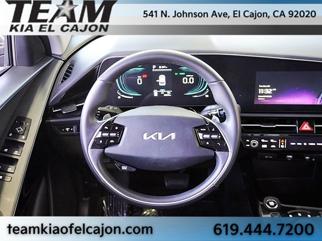 Certified 2025 Kia Niro EX FWD image 21