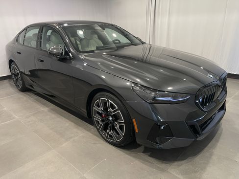 New 2027 BMW 530i xDrive AWD/4WD image 3