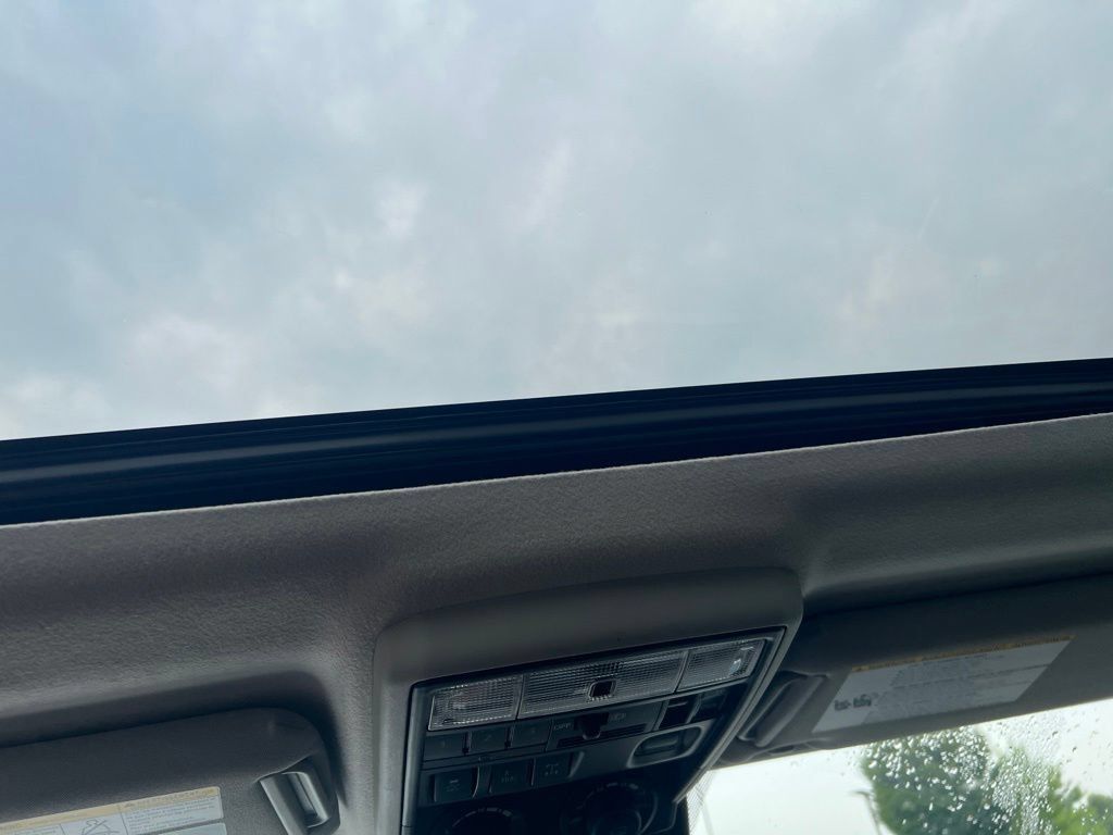 Used 2024 Toyota 4Runner TRD Off-Road Premium w/ Moonroof Package AWD/4WD image 10