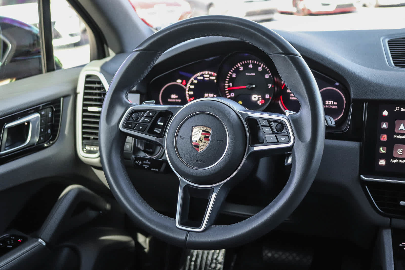Used 2023 Porsche Cayenne Platinum Edition AWD/4WD image 14
