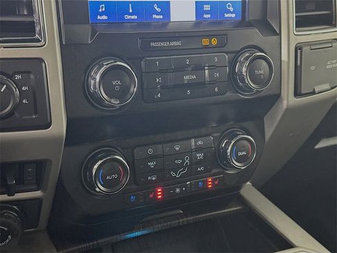 Used 2020 Ford F350 Lariat w/ Lariat Ultimate Package image 18