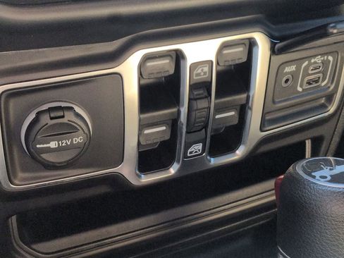 Certified 2020 Jeep Wrangler Unlimited Sport AWD/4WD image 29