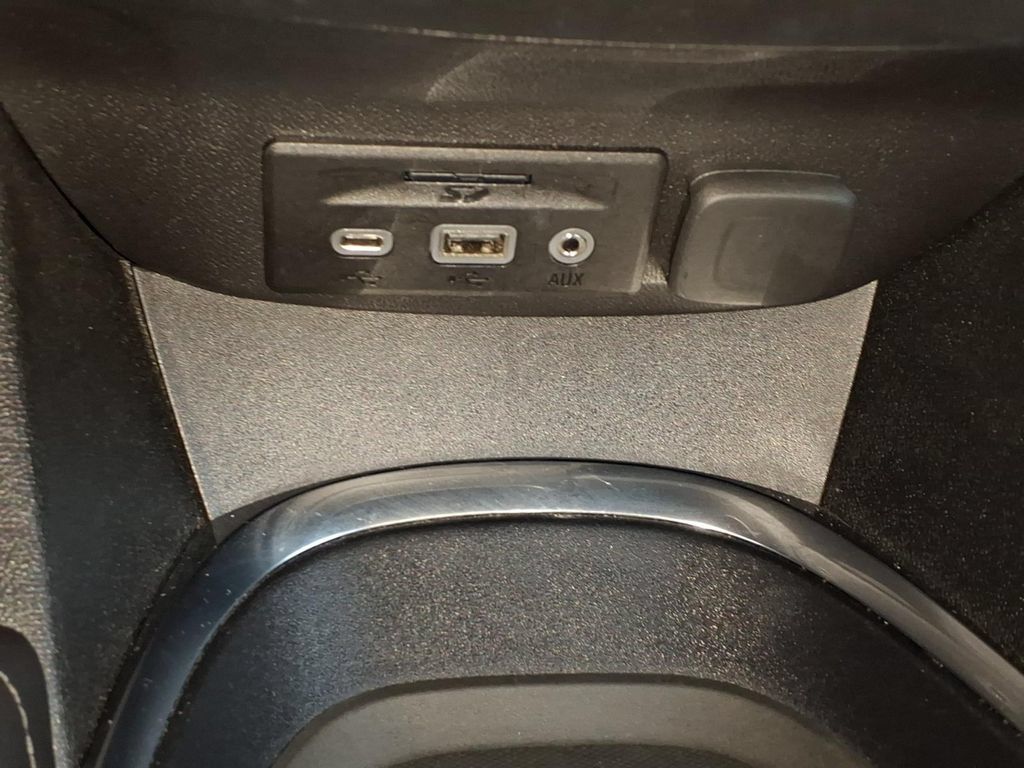 Used 2024 Chevrolet Malibu LT FWD image 25