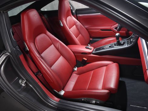 Used 2018 Porsche 911 Carrera S RWD image 12