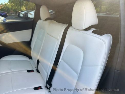 Used 2021 Tesla Model Y Performance image 15