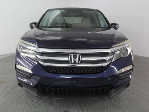 Used 2016 Honda Pilot LX image 2