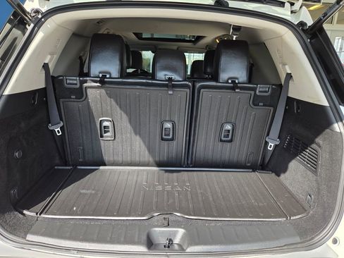 Used 2022 Nissan Pathfinder Platinum w/ Cargo Package AWD/4WD image 32