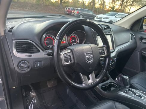 Used 2020 Dodge Journey Crossroad image 12