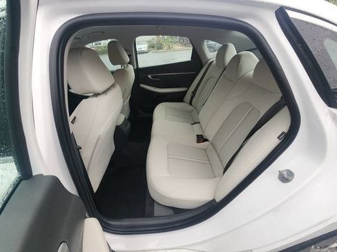 Certified 2025 Hyundai Sonata SE FWD image 22