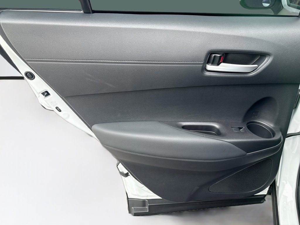Used 2026 Toyota Corolla Cross XLE w/ Convenience Package FWD image 26