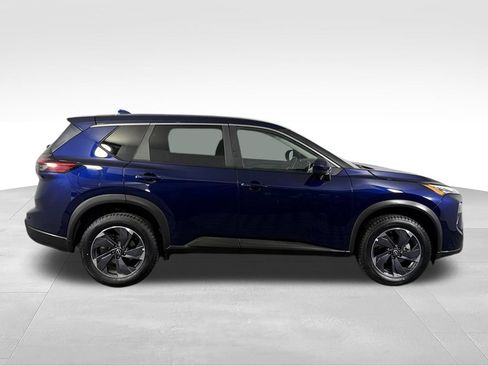 Used 2025 Nissan Rogue SV FWD image 6