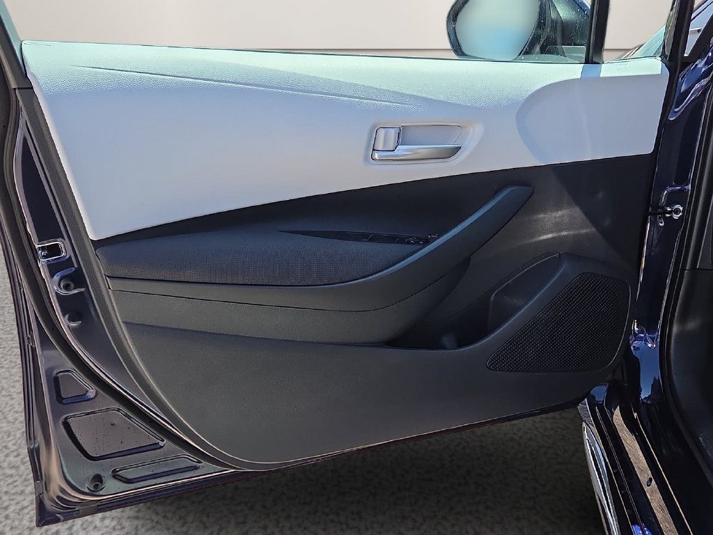 New 2027 Toyota Corolla SE FWD image 17
