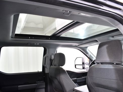 Used 2022 Ford F150 XLT w/ Equipment Group 302A High image 18