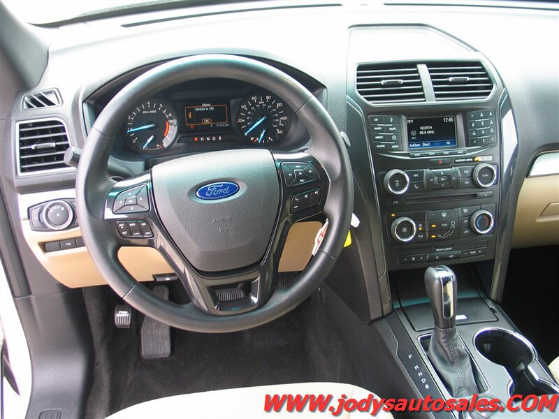 Used 2017 Ford Explorer 4WD image 6