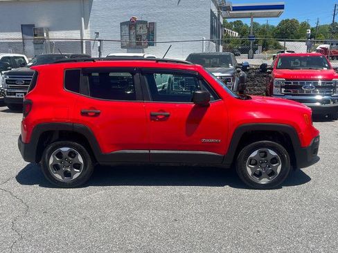 Used 2017 Jeep Renegade Sport w/ Power & Air Group AWD/4WD image 2