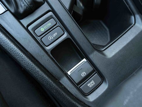 Used 2025 Honda Accord LX image 28