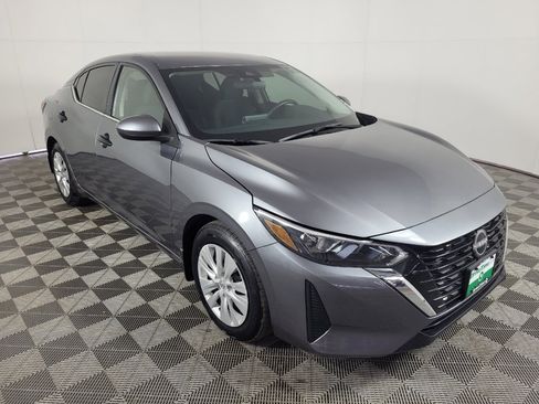 Used 2024 Nissan Sentra S FWD image 13