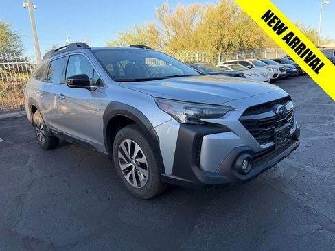 Used 2024 Subaru Outback Premium AWD/4WD image 1