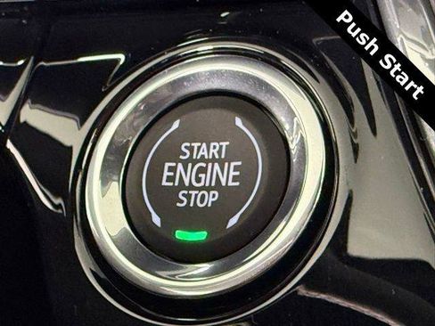 New 2025 Chevrolet Trax RS w/ Sunroof Package image 20