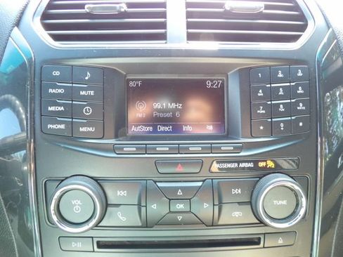Used 2016 Ford Explorer FWD image 26
