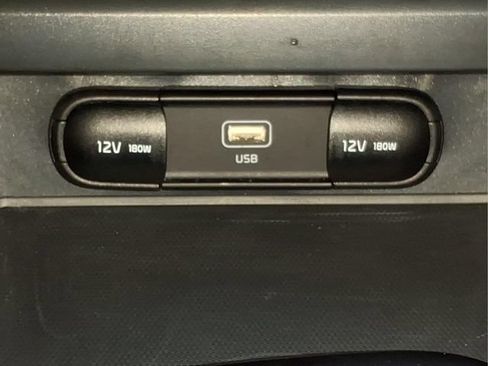 Used 2023 Kia Soul LX FWD image 28