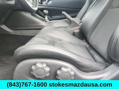 Used 2024 Nissan Z Performance w/ Floor Mat Package RWD image 17