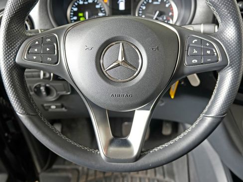 Used 2023 Mercedes-Benz Metris Passenger image 17