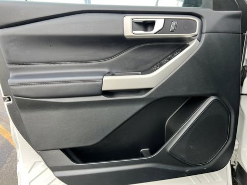 Certified 2023 Ford Explorer XLT w/ Equipment Group 202A image 16