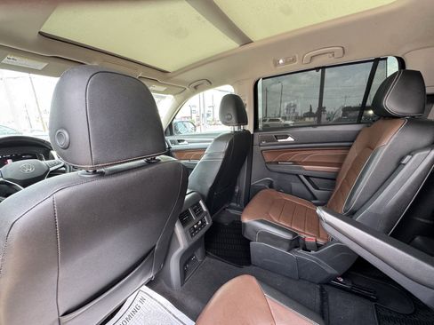 Used 2023 Volkswagen Atlas SEL Premium AWD/4WD image 27