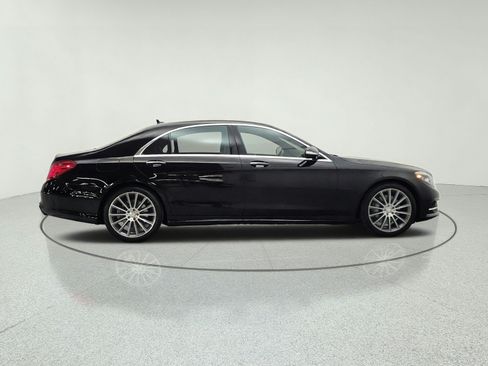 Used 2015 Mercedes-Benz S 550 Sedan image 4