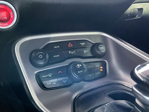 Used 2022 Dodge Challenger GT w/ Blacktop Package RWD image 32
