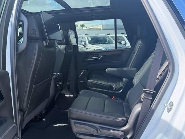 New 2026 GMC Yukon Denali w/ Denali Reserve Package AWD/4WD image 11